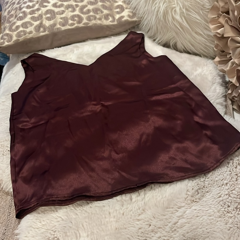 Attention Purple Silky Soft Satin Sleeveless V Neck & Back Shell Top Sz M